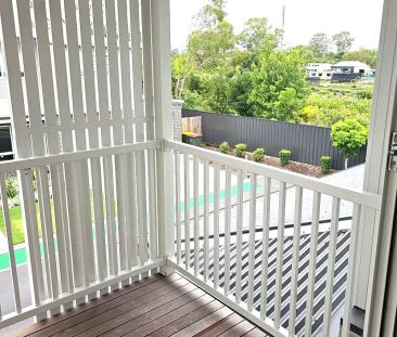 “AVAILABLE 21/11/2025 - 3 BEDROOM 2 BATHROOM TOWNHOUSE WITH DUCTED ... - Photo 4