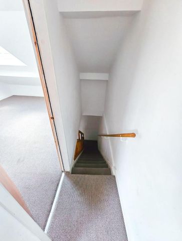 3 bedroom flat to rent - Photo 3