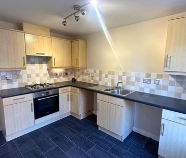 3 bedroom end of terrace house to rent - Photo 5