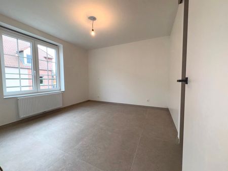 Appartement - Te huur - Photo 3