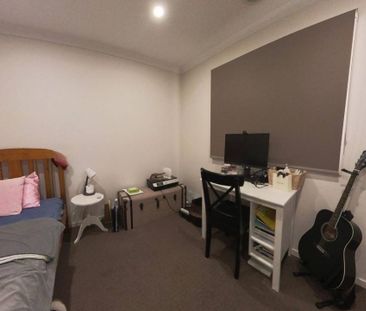 Perfect for Young Family, Professional Couple or Downsizer - Photo 4