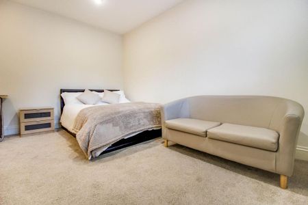 1 bedroom house of multiple occupation to rent - Photo 5