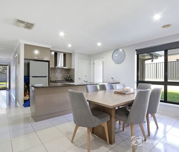 LOW-MAINTENANCE FAMILY LIVING - Photo 3