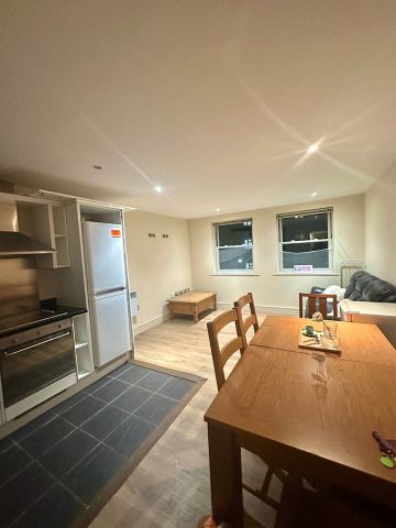 2 Bed Flat, Ashburnham Place, SE10 - Photo 5