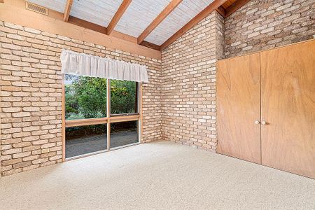 Right Next Door To Westfield! - Photo 5