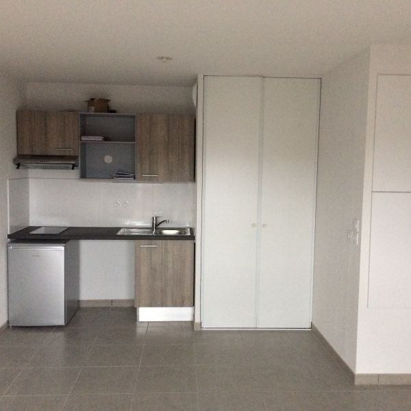 Location Appartement 2 pièces 40m² ST ANDRE DE CUBZAC 33240 - Photo 1