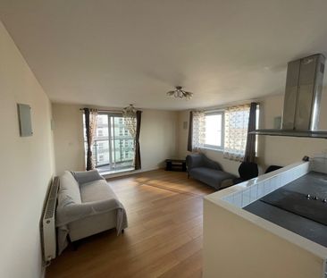 2 Bed Flat, City View, IG1 - Photo 1