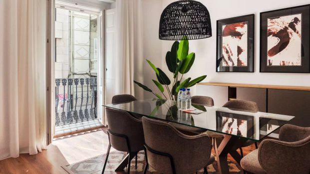 4-bedroom apartment for rent in La Gran Vía - Photo 1
