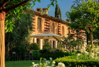 Villa Roses - Beautiful estate nestled in the Hills of Lucca