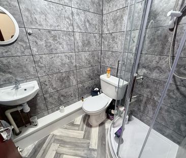 House share to rent - Photo 4