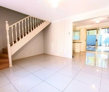 Prime Location with Extra Space - Photo 4