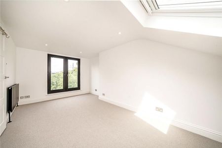 4 bedroom terraced house to rent - Photo 2