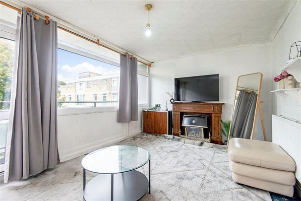 3 bedroom maisonette to rent - Photo 1