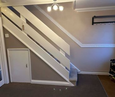 3 Bed Terraced House, Bower Close, SO19 - Photo 4