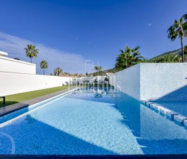 Modern furnished townhouse in a quiet area near the beach of L'Albi... - Photo 5