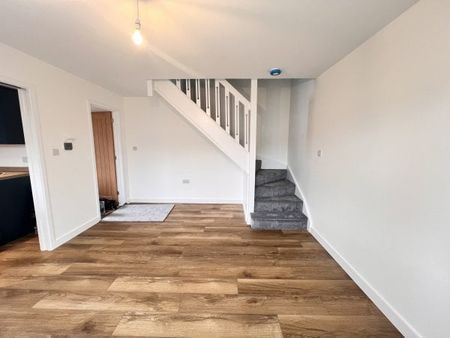 Wadhurst Close, Bognor Regis 2 bedroom semi-detached house to rent - Photo 4