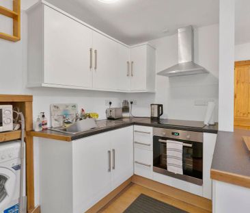 1 bedroom flat to rent - Photo 6