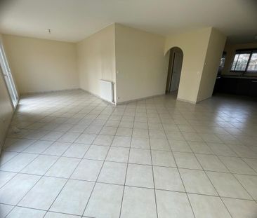 Location Maison 3 pièces 73m² ST PIERRE DU MONT 40280 - Photo 1