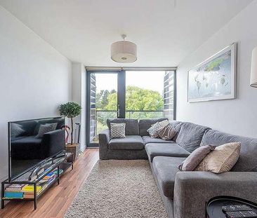 Bloemfontein Road, White City, W12 - Photo 1