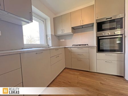Pronájem bytu 3+1 87 m² - Photo 4