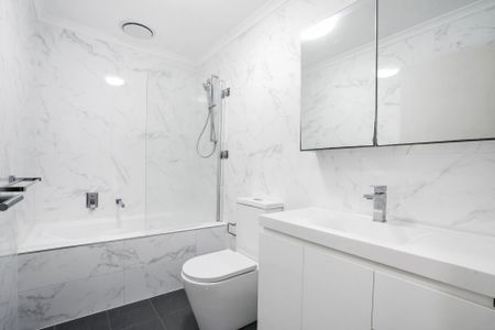 Bright and Stylish Home With Lifestyle Appeal - Photo 3