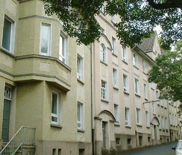 ** Gemütliche Dachgeschosswohnung wird ab März 26 umfangreich moder... - Photo 4