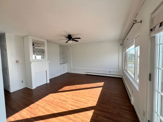 CHARMING 3-BED, 1-BATH SEASIDE FLAT | 1754 SHORE ROAD, EASTERN PASSAGE | $2,495 INCLUDES OIL AND WATER AVAILABLE NOW – OCEAN VIEWS, STEPS TO FISHERMAN’S COVE & BEACHES - Photo 1