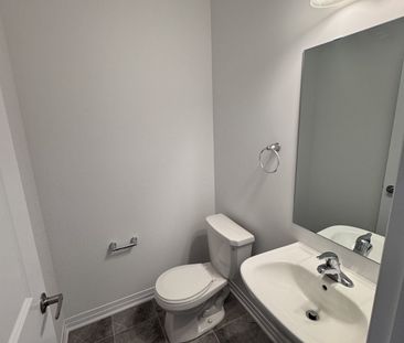 For Lease - 111 Manuel Street, Stratford, Ontario - Photo 6