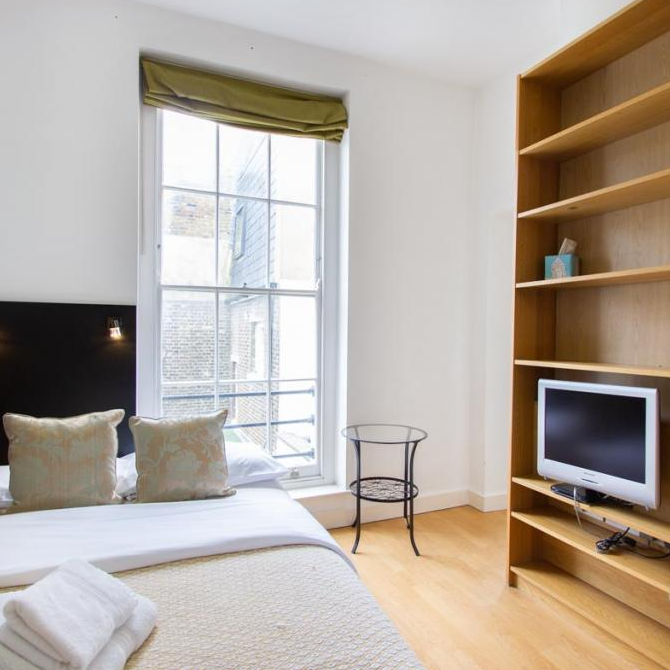 Studio to rent - Photo 1