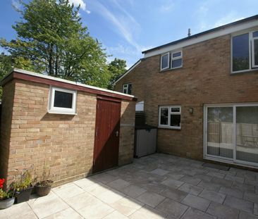 Terraced House to rent on - Photo 4