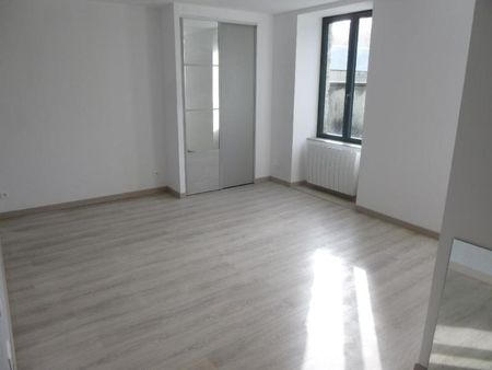 Location Appartement 4 pièces 115m² CHERBOURG-EN-COTENTIN 50100 - Photo 4