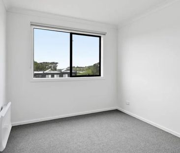 BRAND NEW TOWNHOUSE - Photo 6