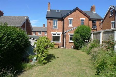 9 Irwin Crescent, Belfast, BT4 3AQ - Photo 4