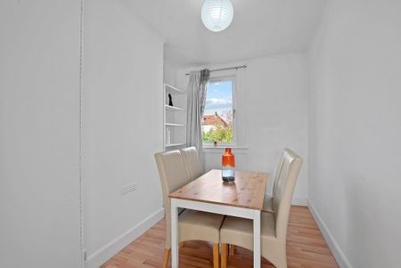 4 bedroom flat to rent - Photo 4