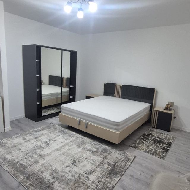 Apartament de inchiriat o camera Frumoasa - Fotografie 1