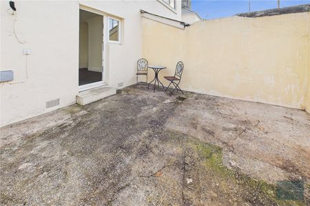 Sea View Avenue, Plymouth, Devon, PL4 - Photo 5