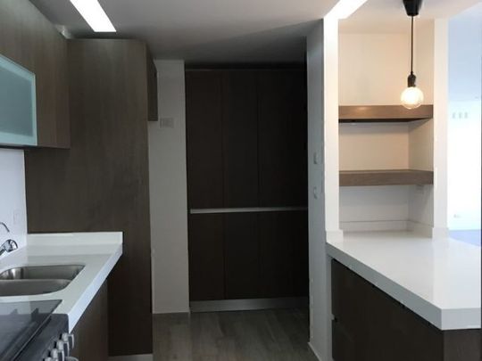 Departamento en Renta, Juriquilla Sta Fe, 3 Recs., 2.5 baños, sala tv - Photo 1