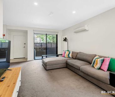 Furnished apartment ideally located in the inner north, available... - Photo 1
