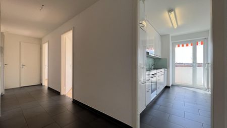 Lichtdurchflutete Wohnung zwischen dem Wettstein- und Messeplatz - Photo 2