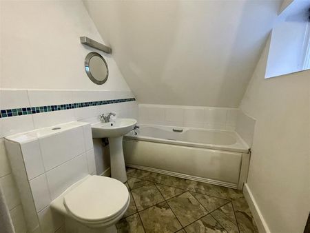 High Street, Wingham, Canterbury - Photo 5