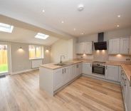 3 bed House - Terraced for Rent - Photo 6