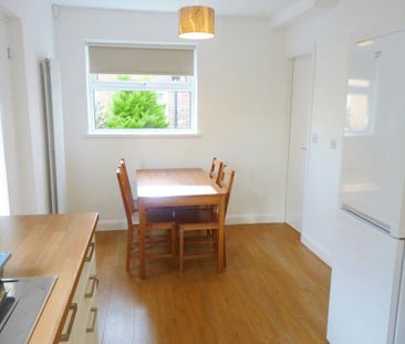 2 bedroom semi-detached house to rent - Photo 4