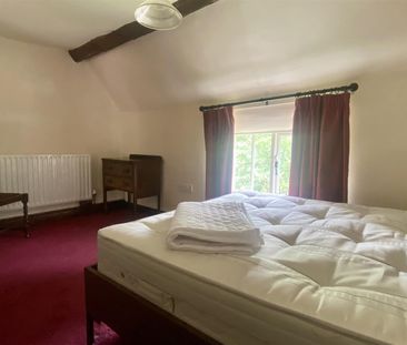 To Let - Photo 6