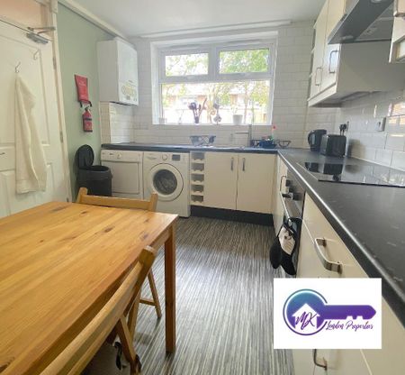 1 Bedroom Room in Flat Share To Rent - Photo 4