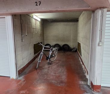 Volledig gerenoveerd tweeslaapkamer appartement inclusief garagebox... - Foto 2