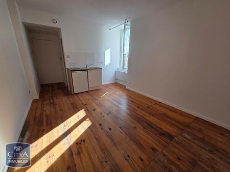 Location Appartement 2 pièces 30m² ISSOIRE 63500 - Photo 5