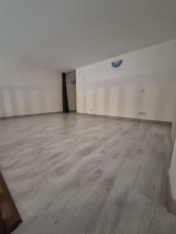 Location Appartement 38m² CAMBRAI 59400 - Photo 5