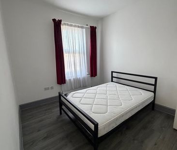 Room in a Shared House, Erskine Road, E17 - Photo 4