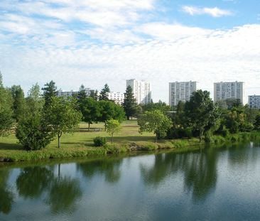 APPARTEMENT T2 MEUBLE DANS UNE RESIDENCE SUR TOURS - Photo 1