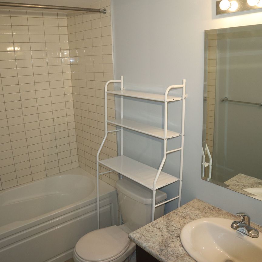 For Lease - 100 Dufay Road Unit# 93, Brampton, Ontario - Photo 1